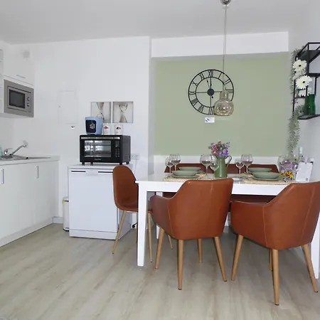 Greenflair 5 Pers Pool Sauna Wifi Near Lift Apartment